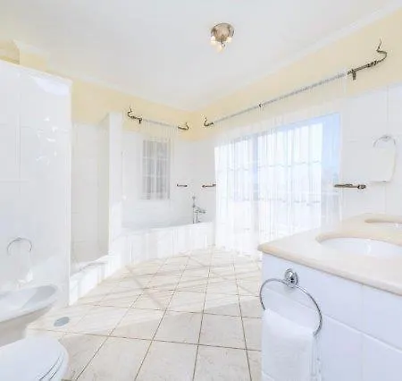 Sleeps 6 Pool Air Con Wifi T480140 Villa Almancil